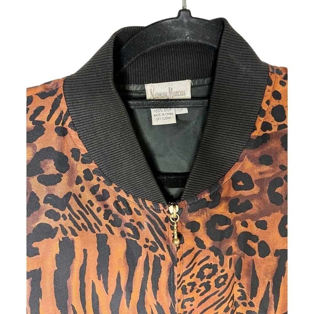 Neiman Marcus 100% Silk Animal Print Bomber Jacket Size Small Vintage Luxe - Picture 5 of 9